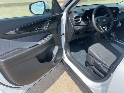 New 2026 Chevrolet TrailBlazer LT w/ LT Cold Weather Package image 11