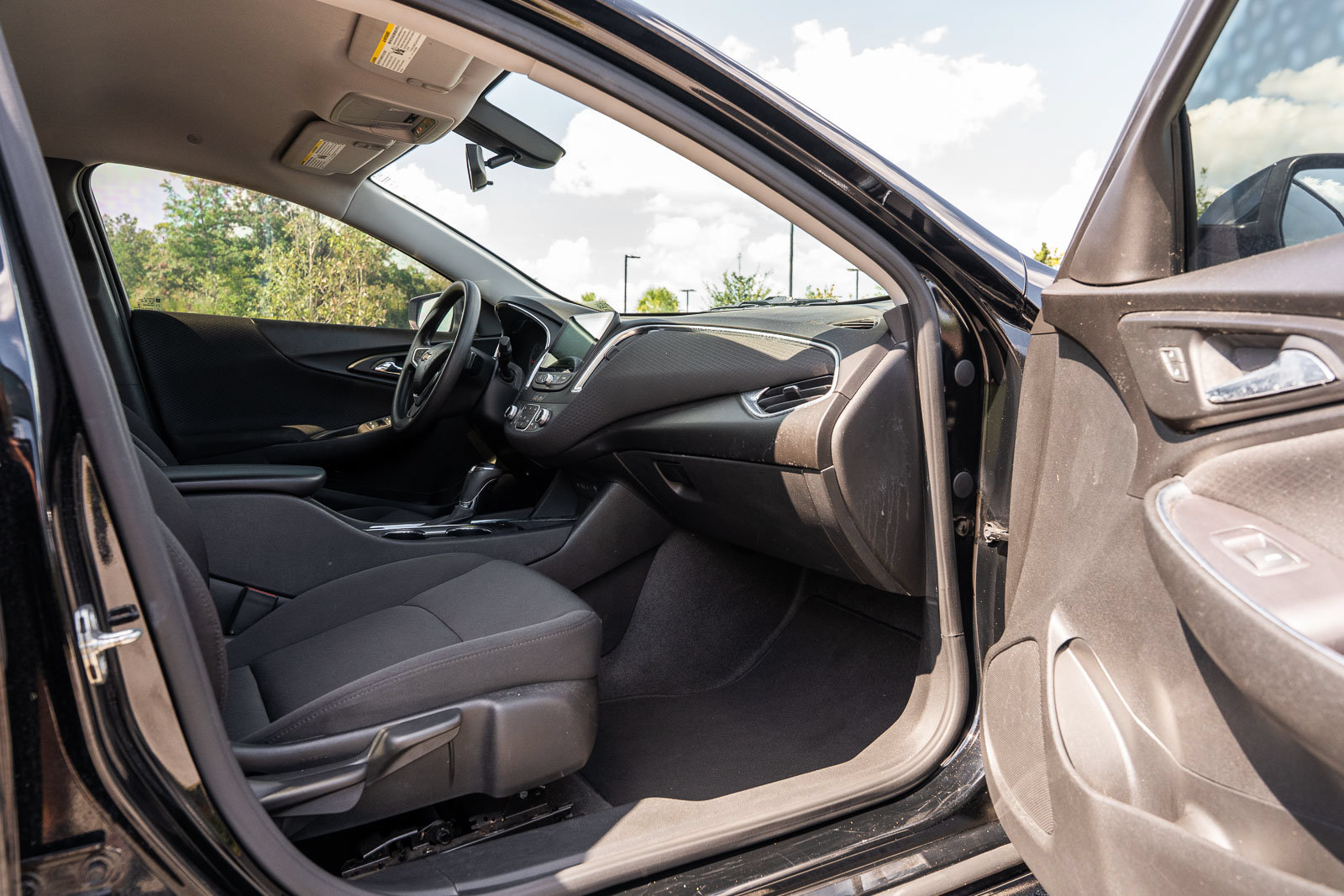 Used 2020 Chevrolet Malibu LT FWD image 11