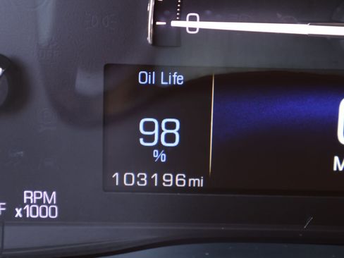 Used 2018 Cadillac XT5 Luxury w/ LPO, Wheel Lock Package image 23