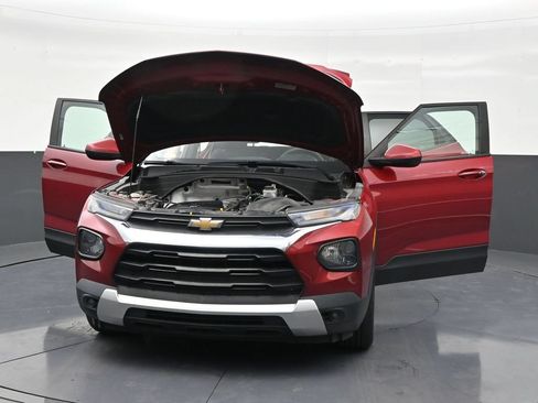 Used 2021 Chevrolet TrailBlazer LT w/ Convenience Package FWD image 32