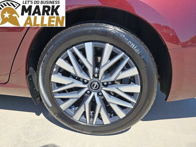 Used 2025 Nissan Altima 2.5 SV FWD image 32