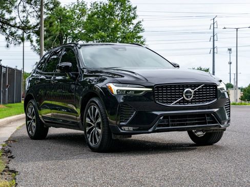 Used 2024 Volvo XC60 B5 Plus AWD/4WD image 3