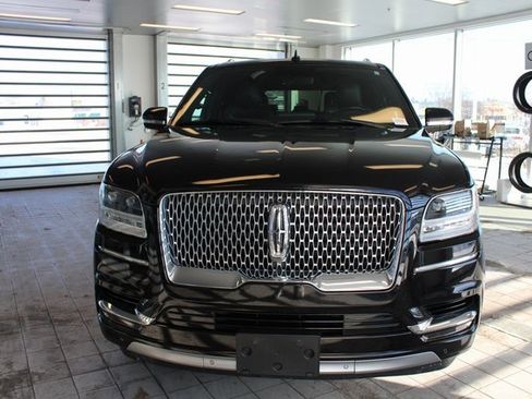 Used 2019 Lincoln Navigator Select image 32
