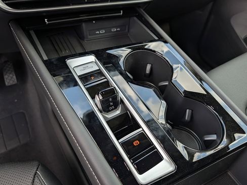 New 2026 Volkswagen Atlas SE image 12