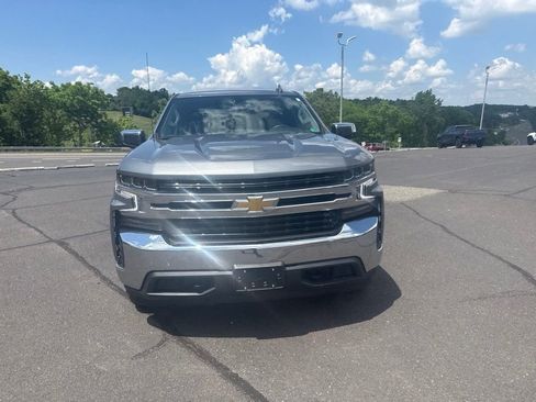 Used 2021 Chevrolet Silverado 1500 LT w/ Z71 Off-Road Package AWD/4WD image 3