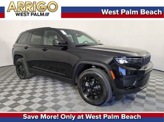 New 2025 Jeep Grand Cherokee Altitude video 1