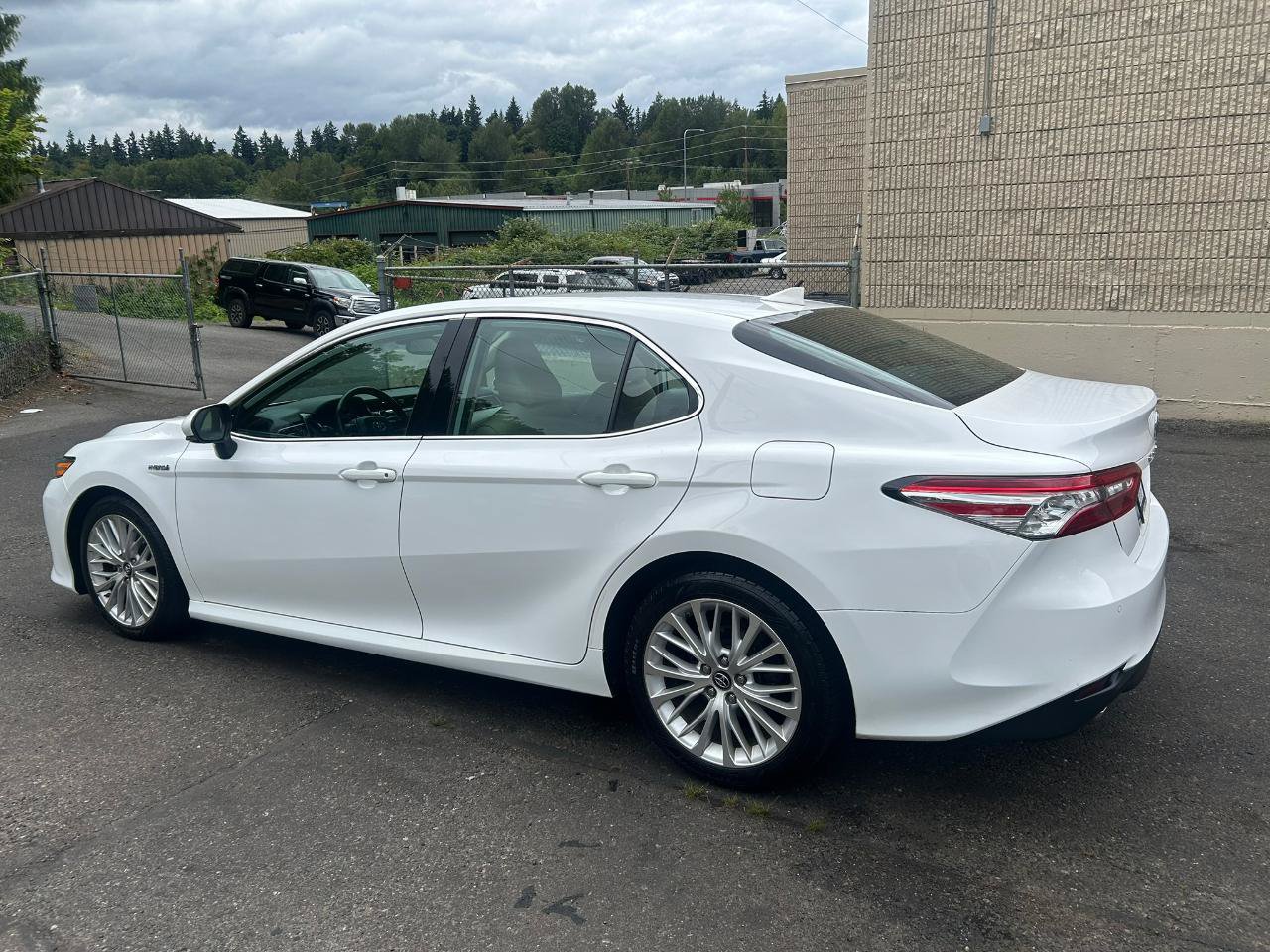 Used 2019 Toyota Camry XLE w/ Driver Assist Package FWD image 7