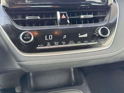 Used 2022 Toyota Corolla SE FWD image 42