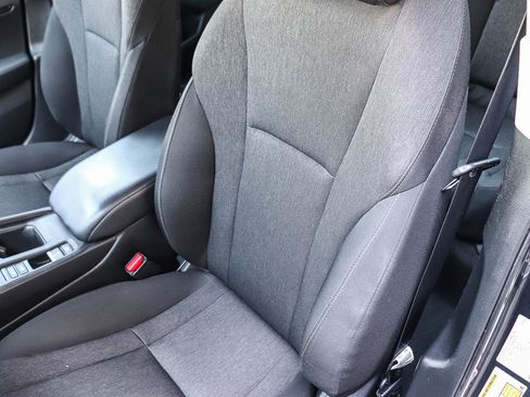 Certified 2023 Honda Accord LX image 27