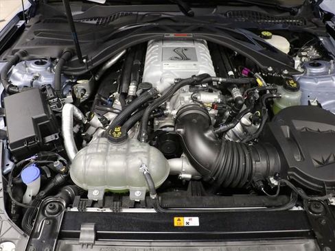 Used 2022 Ford Mustang Shelby GT500 w/ Carbon Fiber Track Pack image 21