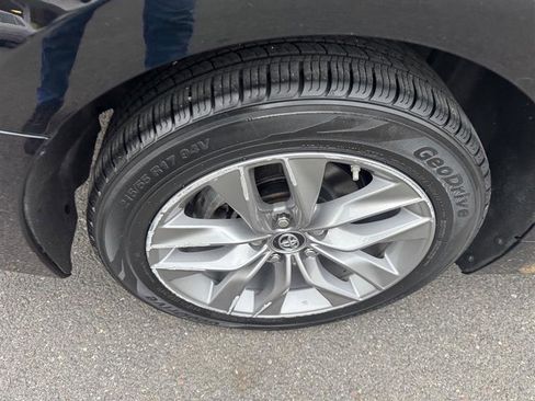 Used 2019 Toyota Avalon XLE w/ All Weather Liner Package image 28