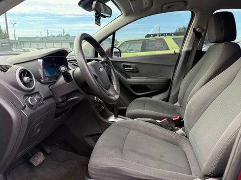 Used 2016 Chevrolet Trax LS FWD image 8