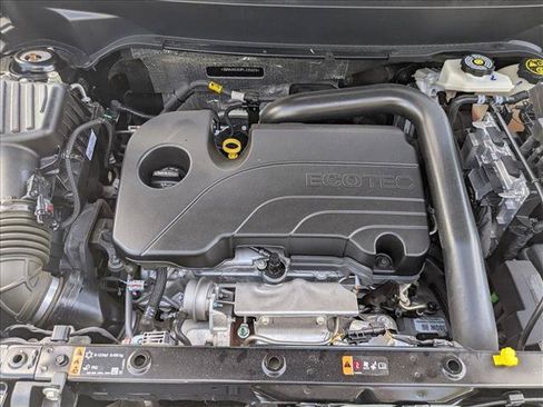 Used 2023 Chevrolet Equinox LT FWD image 15