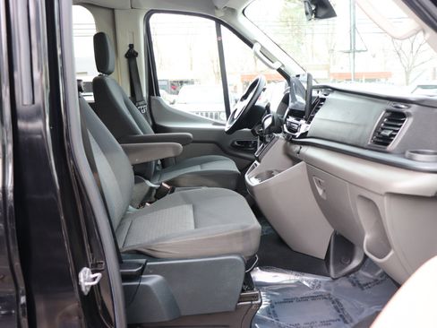 Used 2023 Ford Transit 350 XLT image 13
