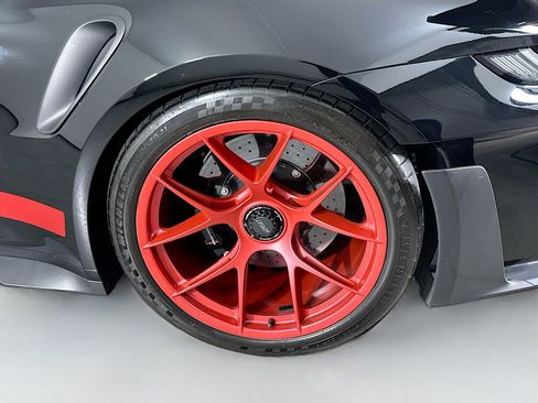 Certified 2025 Porsche 911 GT3 RS RWD image 30