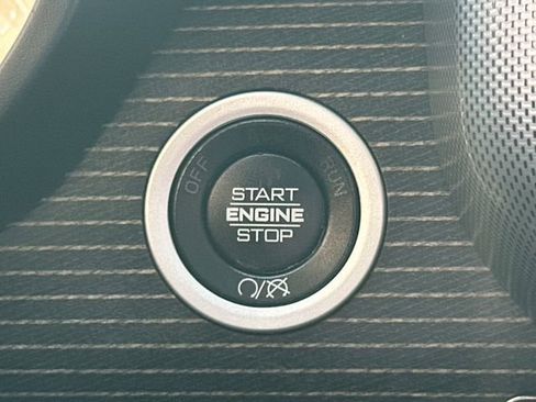 Used 2019 RAM 2500 Limited image 36