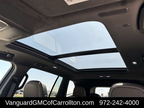 New 2026 GMC Acadia Denali Ultimate w/ LPO, Floor Liner Package AWD/4WD image 21