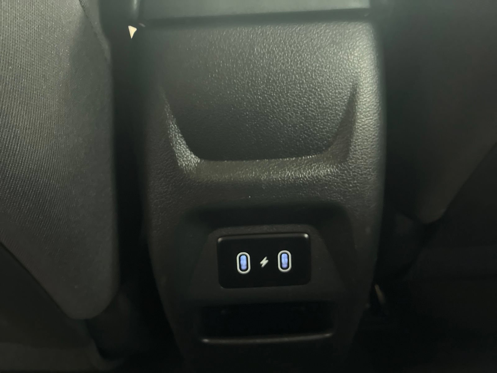 Used 2025 Hyundai Venue SEL FWD image 13