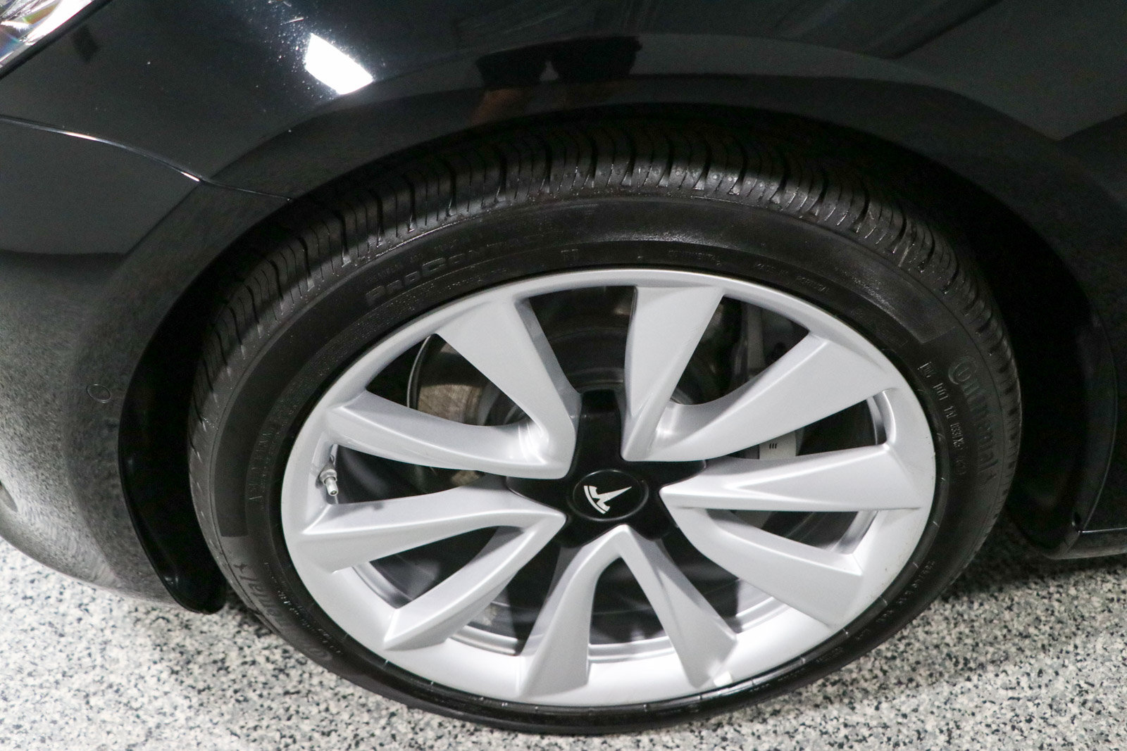 Used 2018 Tesla Model 3 Mid Range RWD image 11