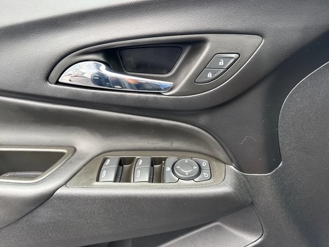 Used 2023 Chevrolet Equinox LT FWD image 11