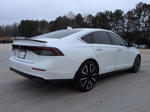 Used 2023 Honda Accord EX image 4