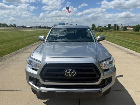 Used 2023 Toyota Tacoma SR AWD/4WD image 10