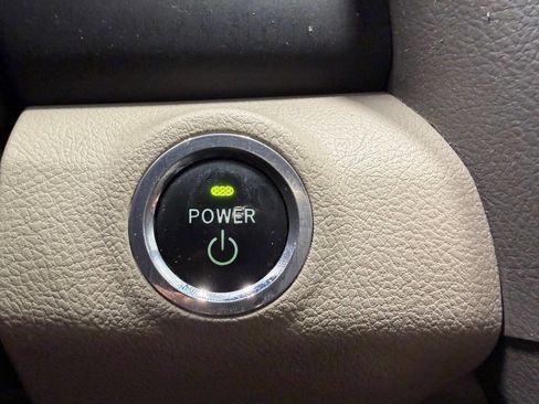 Used 2007 Toyota Camry Hybrid image 18