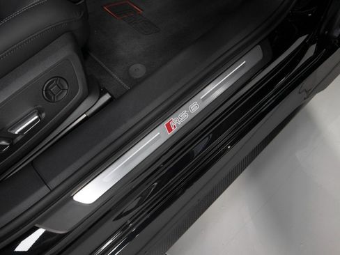 Used 2025 Audi RS 6 performance image 55