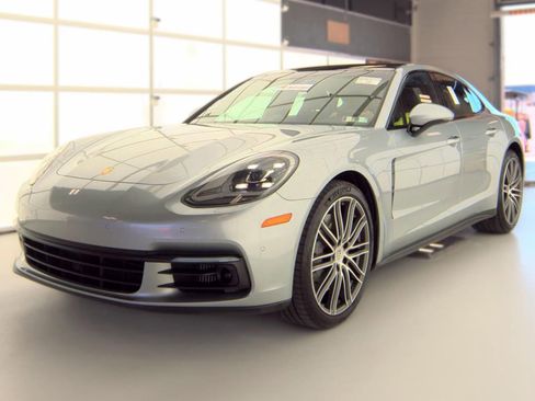 Used 2018 Porsche Panamera 4S w/ Premium Package Plus AWD/4WD image 1