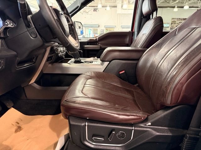 Used 2016 Ford F150 Platinum w/ Equipment Group 701A Luxury AWD/4WD image 9