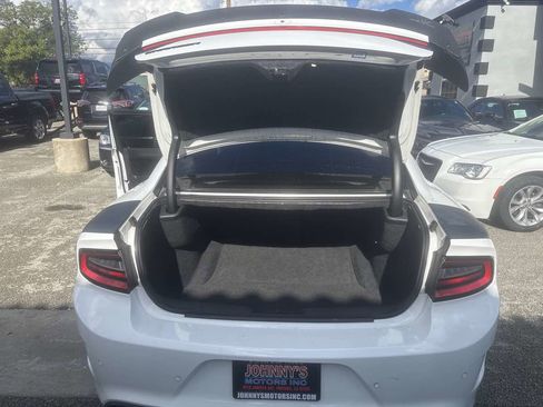Used 2017 Dodge Charger R/T image 28
