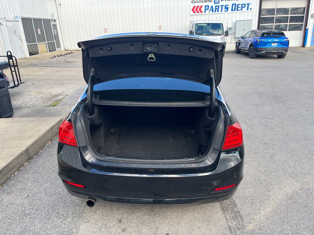 Used 2015 BMW 320i Sedan RWD image 10