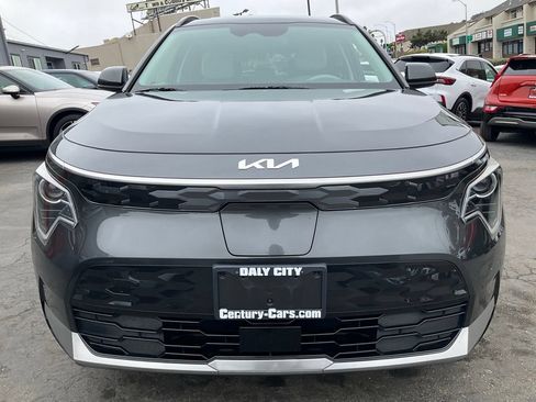 Used 2023 Kia Niro Wind FWD image 2