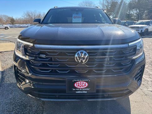 Used 2025 Volkswagen Atlas Cross Sport SEL R-Line AWD/4WD image 7