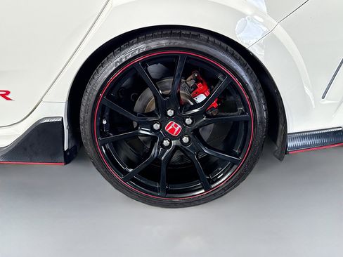 Used 2017 Honda Civic Type R image 37