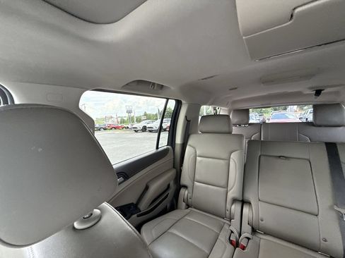 Certified 2019 GMC Yukon XL SLT w/ Open Road Package RWD image 10