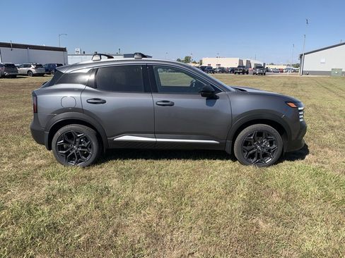 New 2026 Nissan Kicks SR w/ SR Premium Package image 4