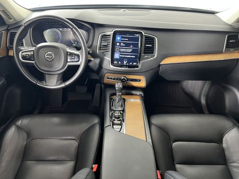 Used 2021 Volvo XC90 T6 Momentum w/ Protection Package Premier AWD/4WD image 22