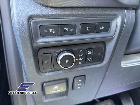 Used 2023 Ford F150 Platinum AWD/4WD image 13