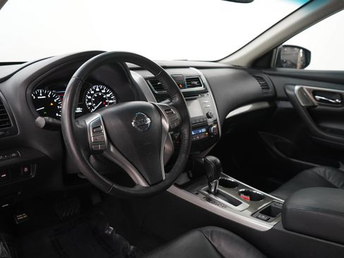 Used 2015 Nissan Altima 2.5 SL w/ Moonroof Package FWD image 22