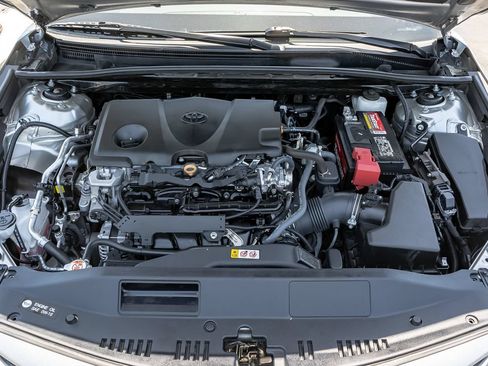 Used 2022 Toyota Camry SE w/ Convenience Package FWD image 13