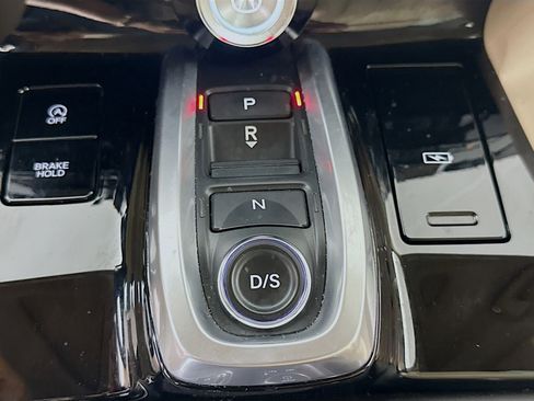 Used 2023 Acura MDX SH-AWD image 24