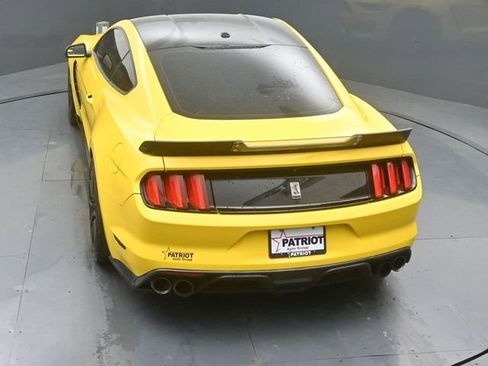 Used 2016 Ford Mustang Shelby GT350 w/ Technology Package RWD image 30