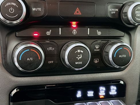 Used 2023 RAM 1500 Big Horn image 22