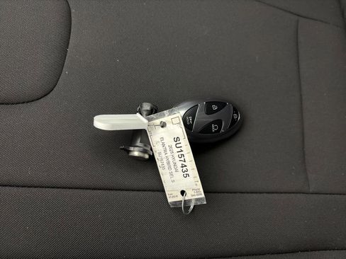 New 2025 Hyundai Elantra SEL FWD image 27