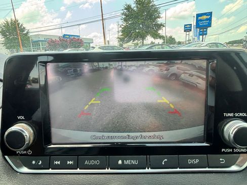 Used 2023 Nissan Sentra S FWD image 51