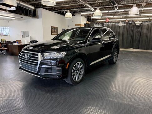 Used 2017 Audi Q7 3.0T Premium Plus w/ Premium Plus Package image 4
