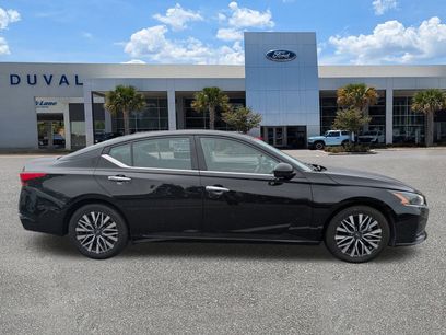 Used 2023 Nissan Altima 2.5 SV