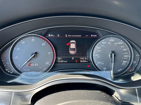 Used 2017 Audi S6 Prestige w/ S6 Sport Package image 31