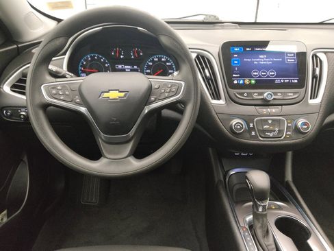Used 2022 Chevrolet Malibu LS w/ Driver Confidence Package II FWD image 22